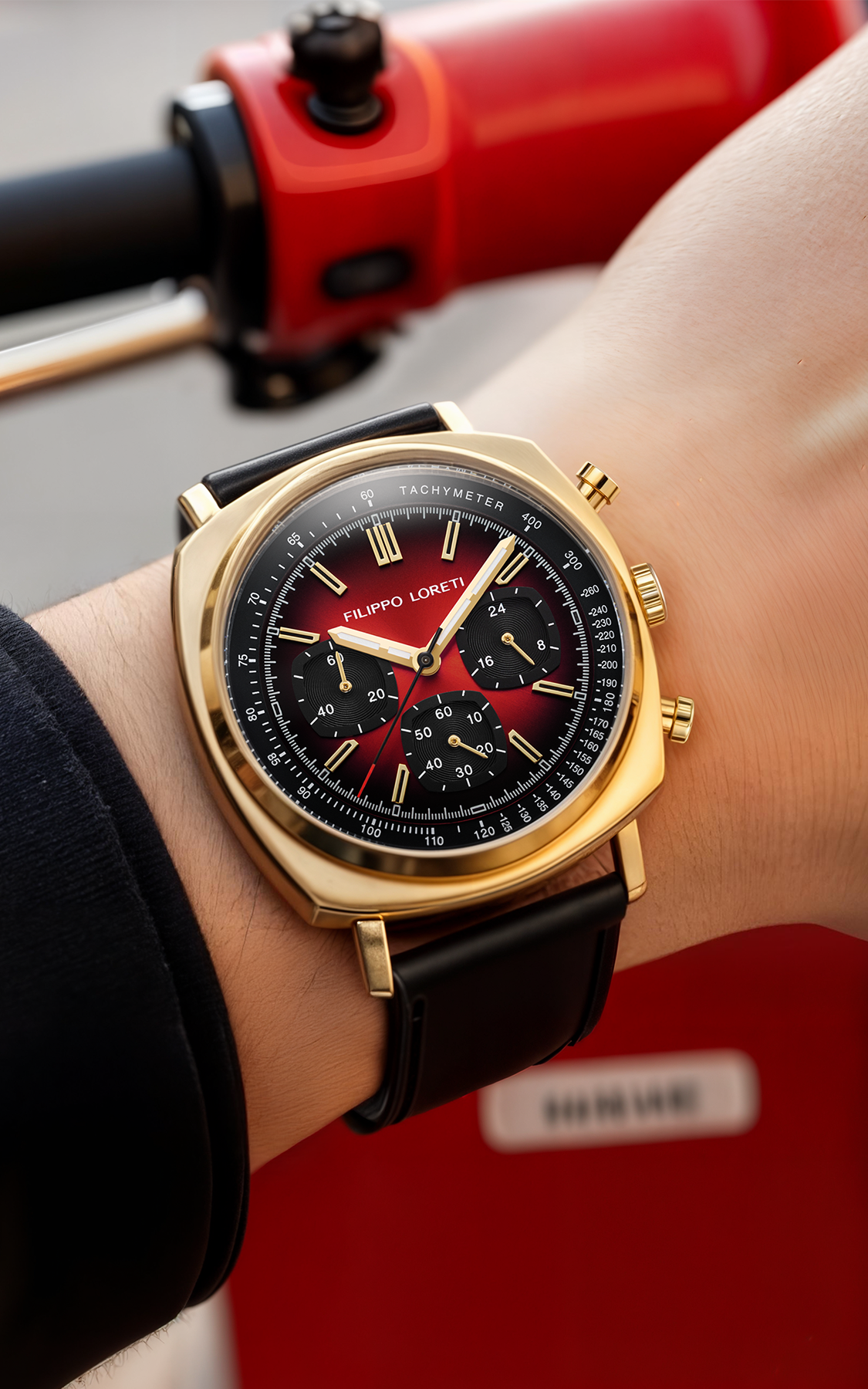 RETRO CHRONO RED