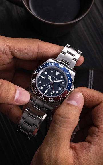 Aquadiver GMT Automatic Red & Blue