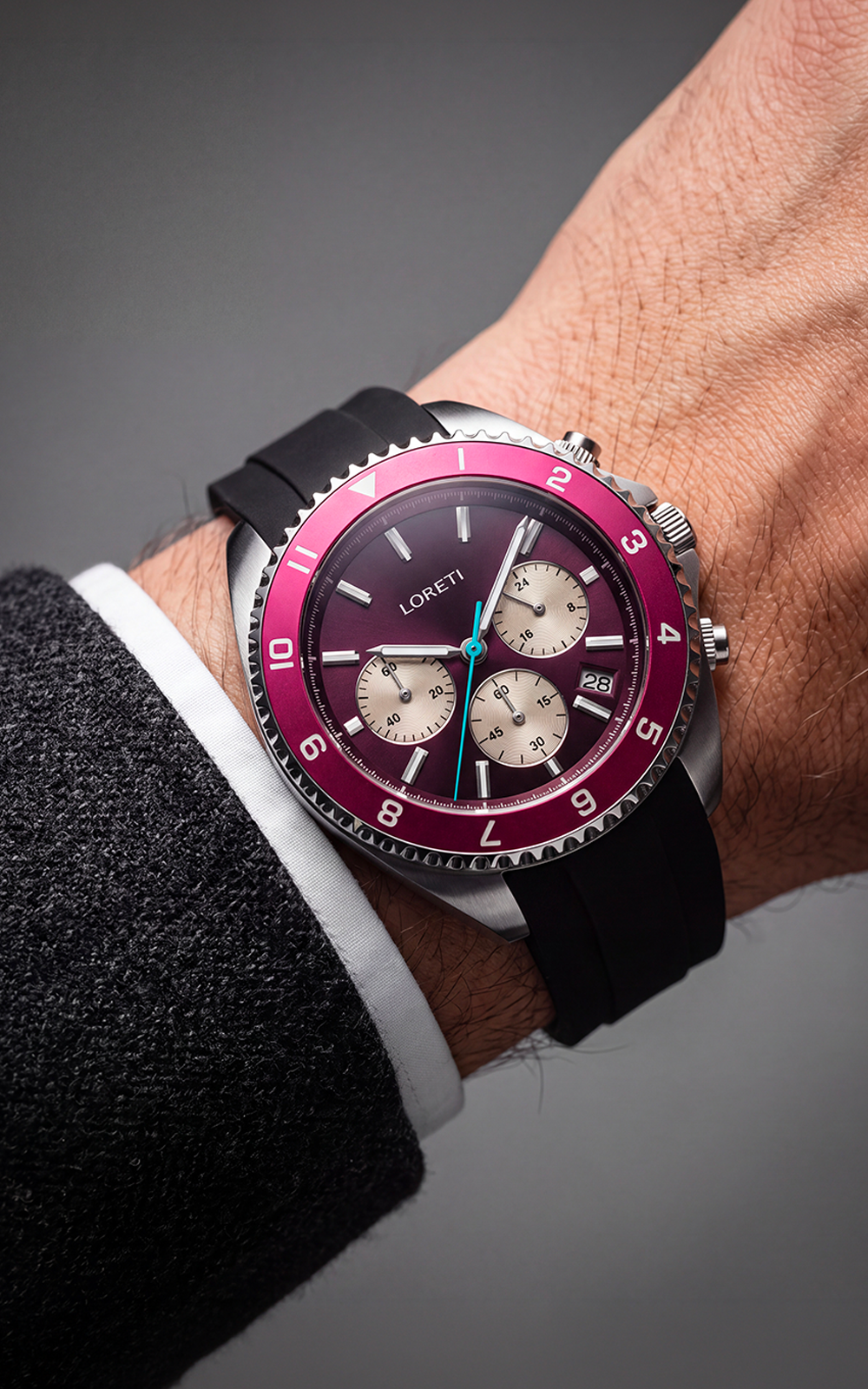 Ascari Mexico on the wrist with the black rubber strap