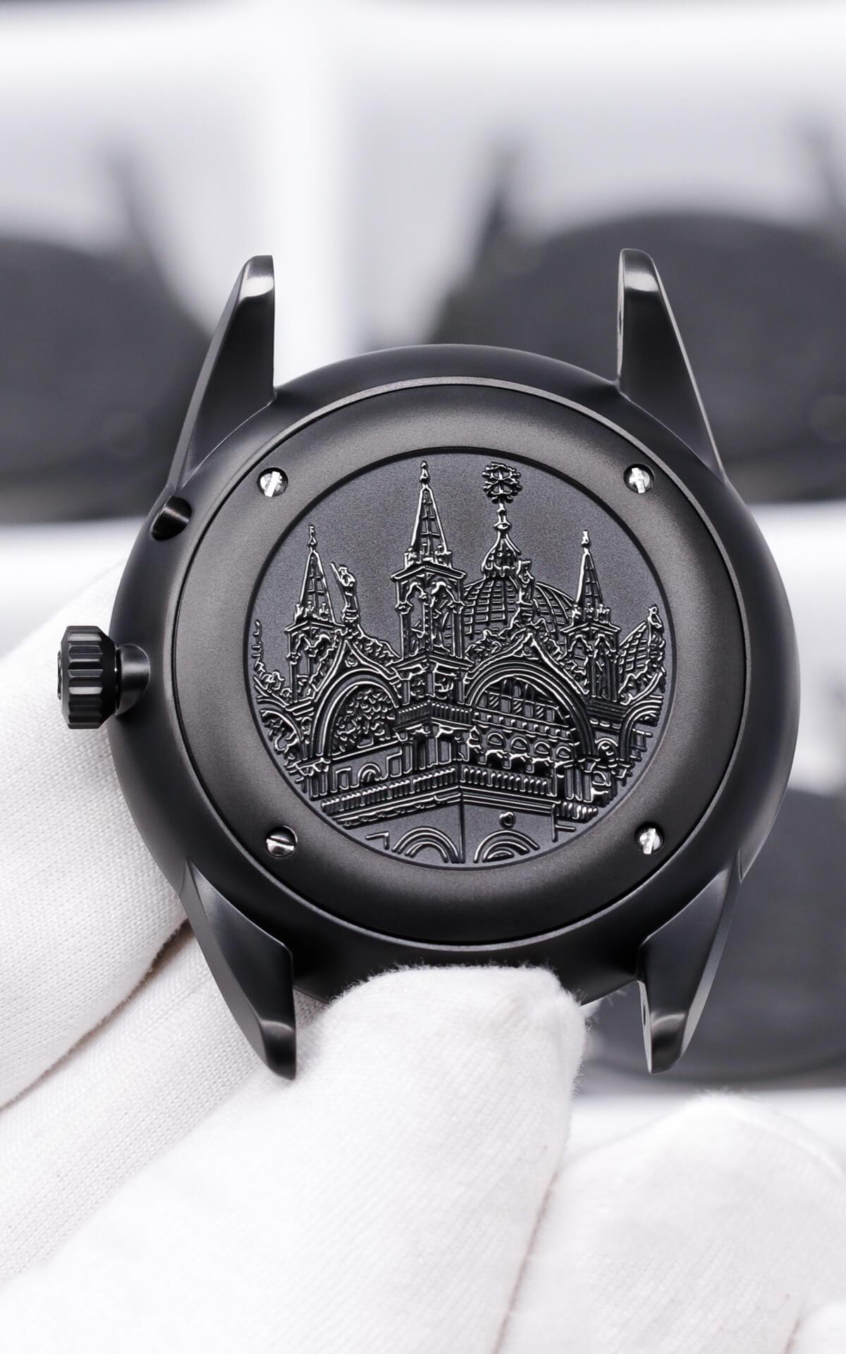 Venice Moonphase Black Gold Mesh - Filippo Loreti